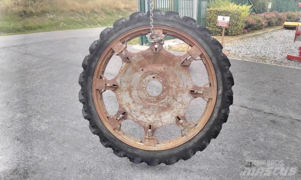 Kleber 8.3R44 輪胎、車輪和輪圈