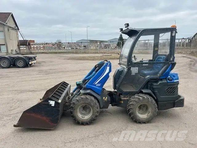 Multione 8.4 SD 小型裝載機
