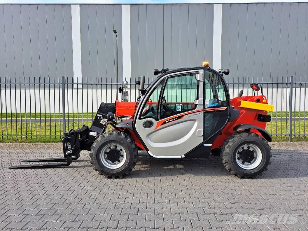 Manitou MT 625 H 伸縮臂操作車