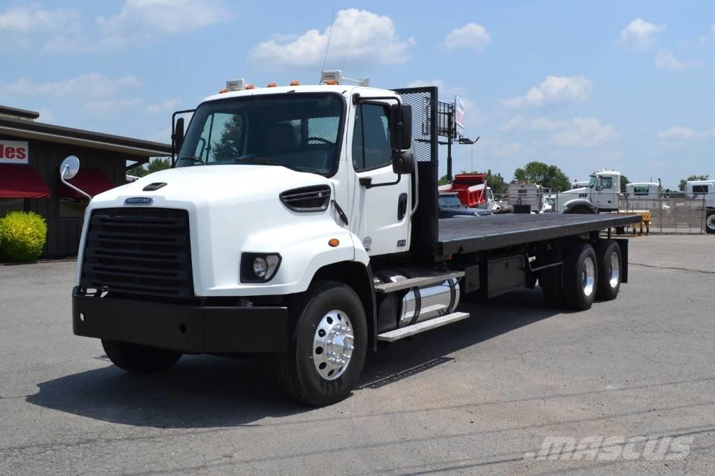Freightliner 114SD 平板式/側卸式卡車