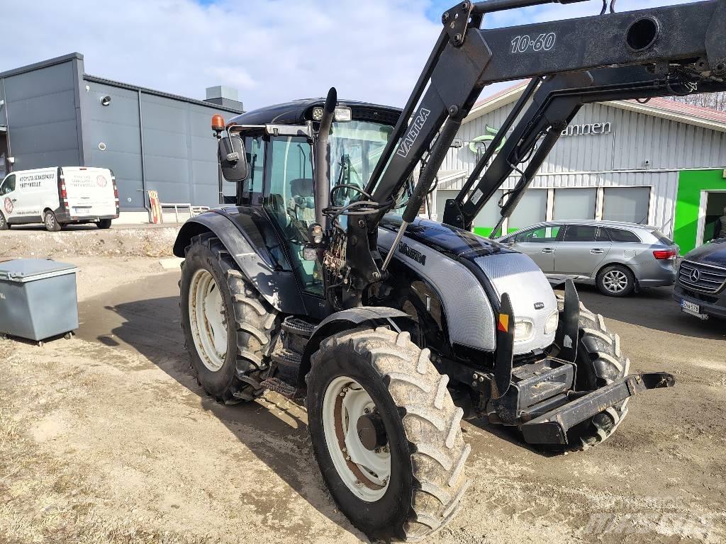 Valtra C120 曳引機