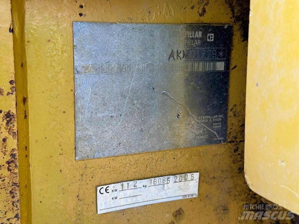 CAT D6N XL 履帶推土機