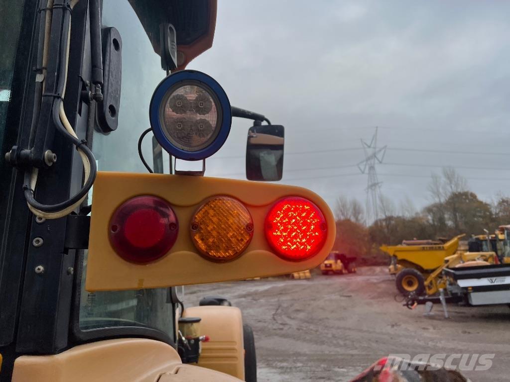 Hydrema 926 E ESD 反鏟裝載機