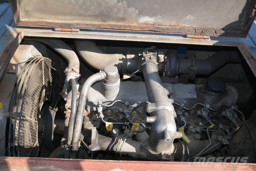 Hitachi KH 125-3 履帶式起重機