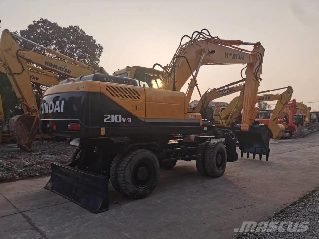 Hyundai R210W-7 旋轉式挖土機/掘鑿機/挖掘機
