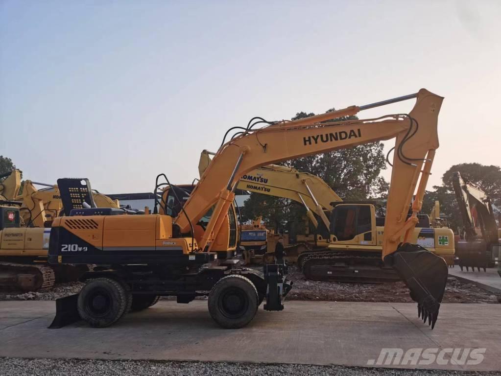 Hyundai R210W-7 旋轉式挖土機/掘鑿機/挖掘機