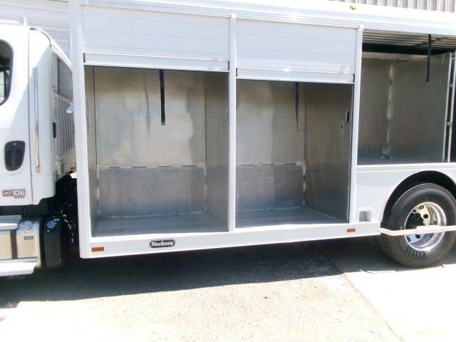 Freightliner M2 飲料運輸卡車