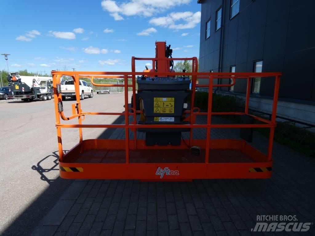 JLG 660 SJ Bomlift 曲臂高空作業車