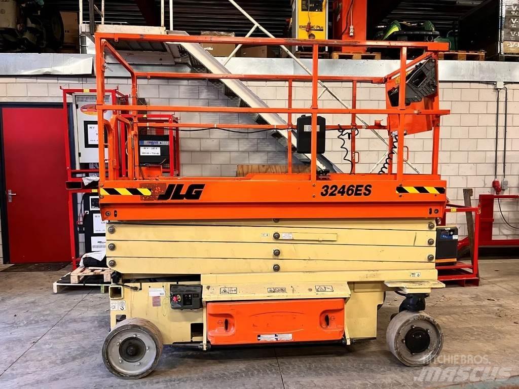 JLG 3246ES 剪式升降機