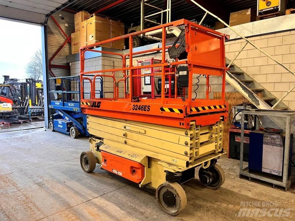 JLG 3246ES 剪式升降機