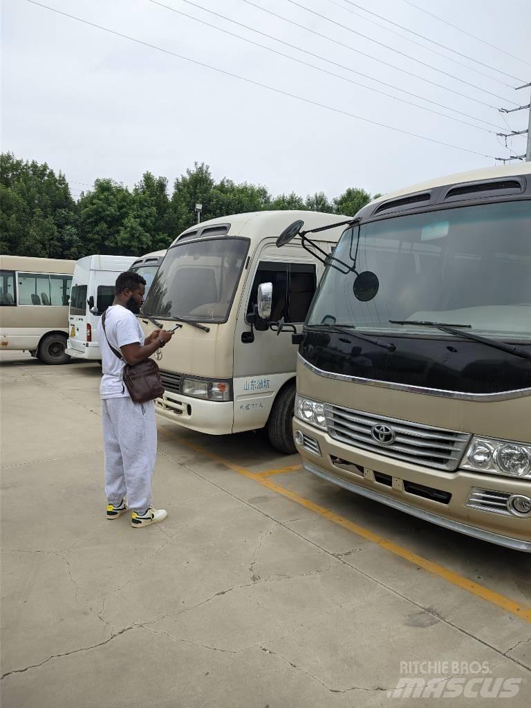 Toyota Coaster Bus 迷你巴士