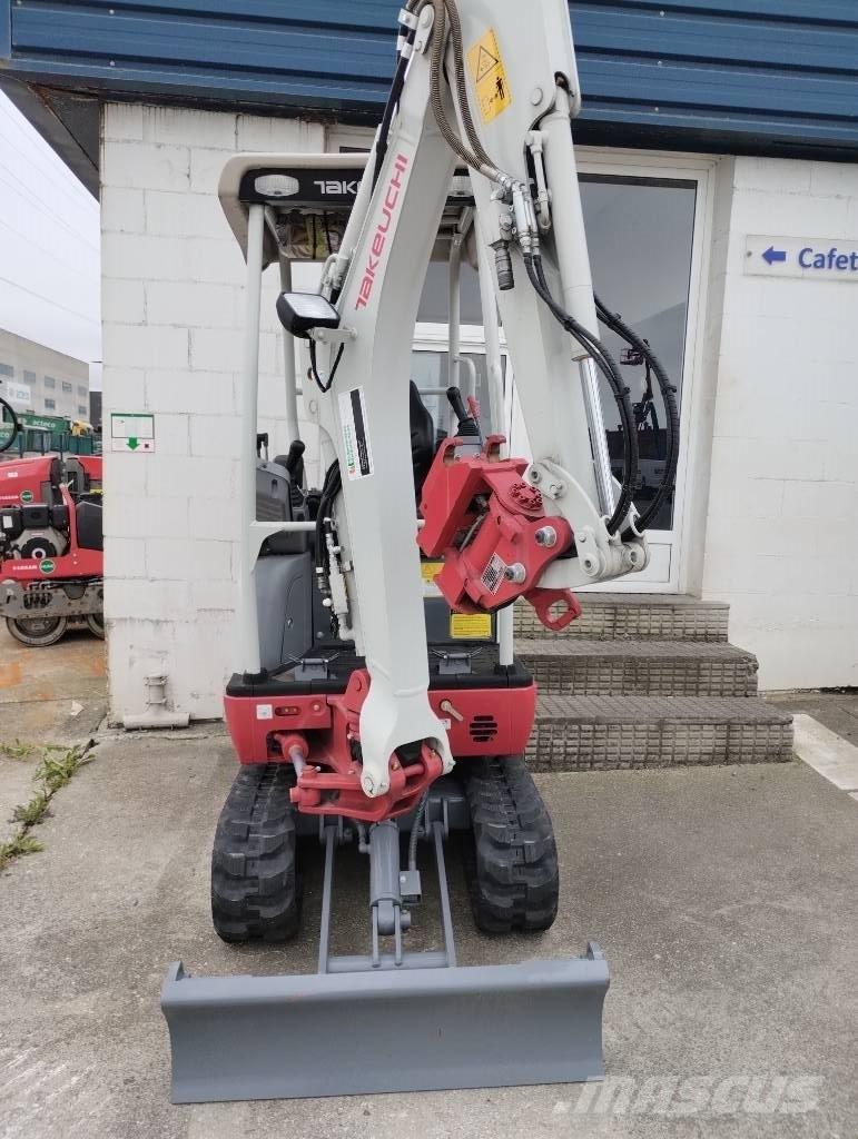 Takeuchi TB 216 小型挖土機/掘鑿機<7t(小型挖掘機)