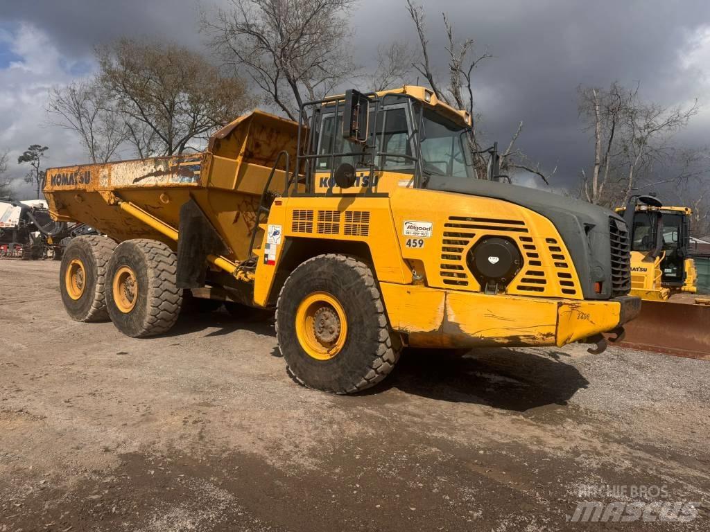 Komatsu HM 300-3 鉸接式起吊車