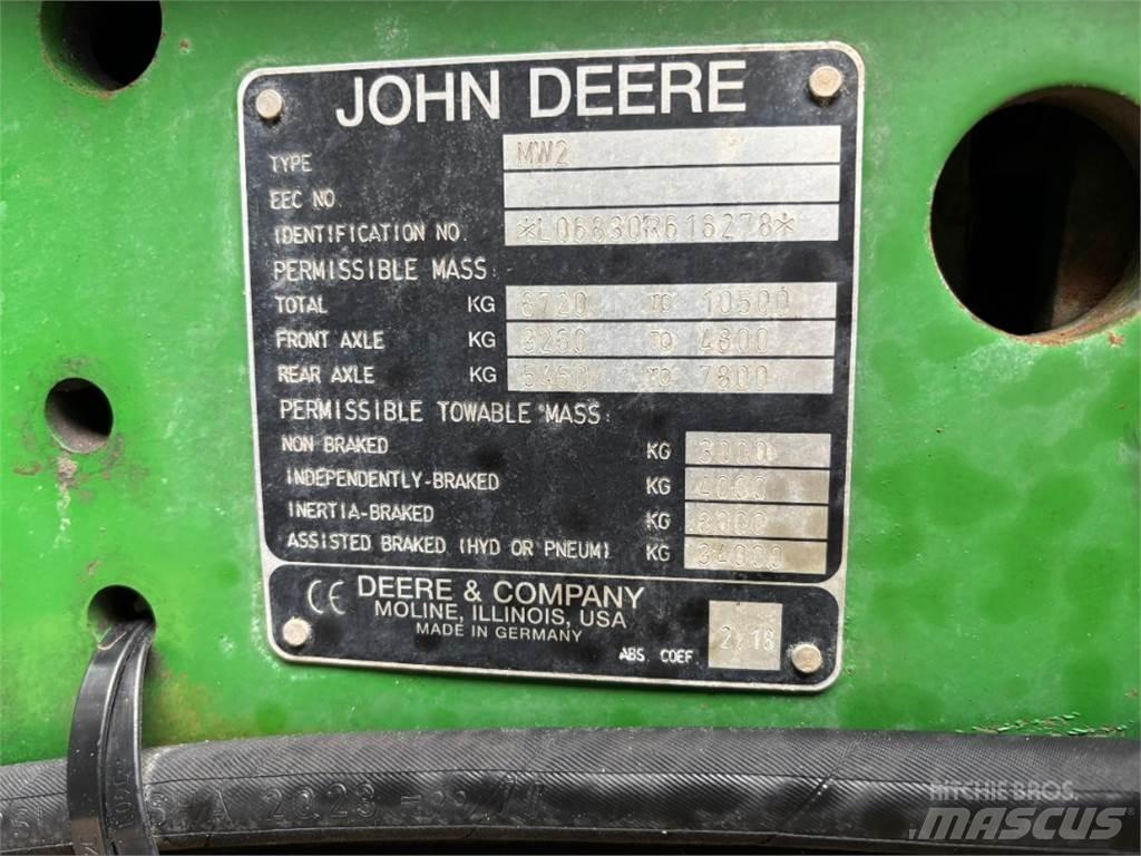 John Deere 6830 曳引機