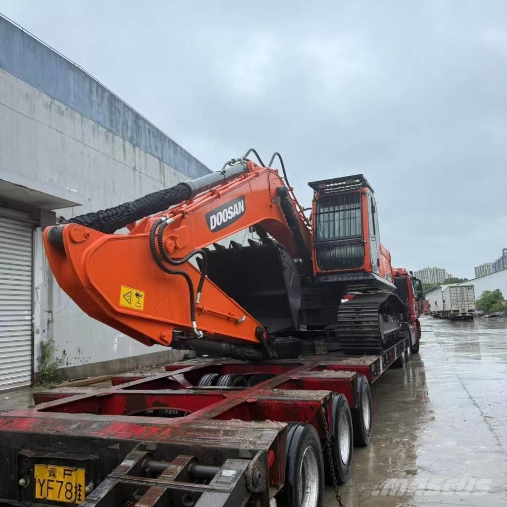 Doosan DX 225 LCA 履帶式 挖土機/掘鑿機/挖掘機