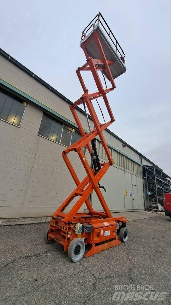 JLG 2646 ES 剪式升降機