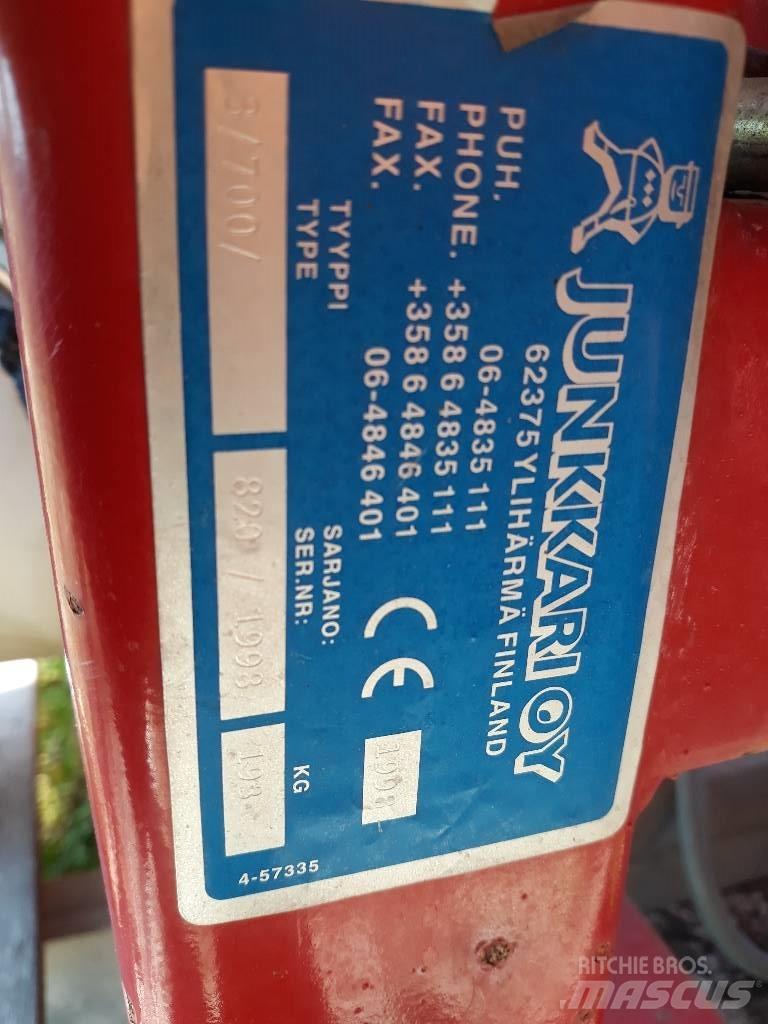 Junkkari 8/700 承載式噴霧機