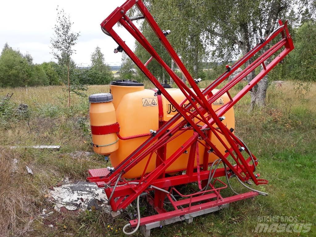 Junkkari 8/700 承載式噴霧機
