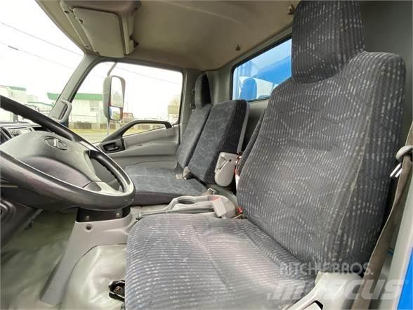 Hino 195 飲料運輸卡車