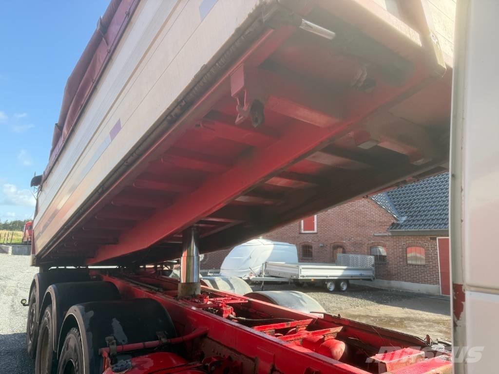 Volvo GMX 500 8x4 傾卸式卡車