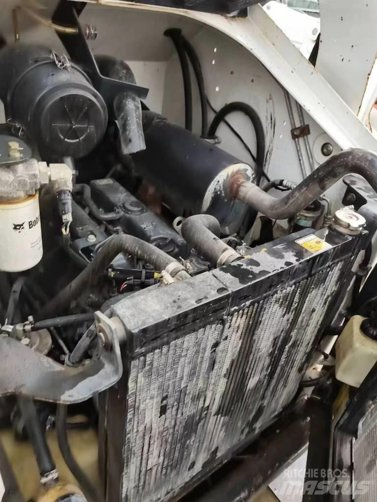 Bobcat S 250 滑移轉向裝載機