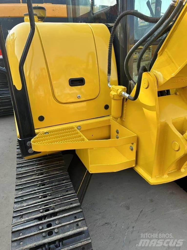 Komatsu PC 56-7 小型挖土機/掘鑿機<7t(小型挖掘機)