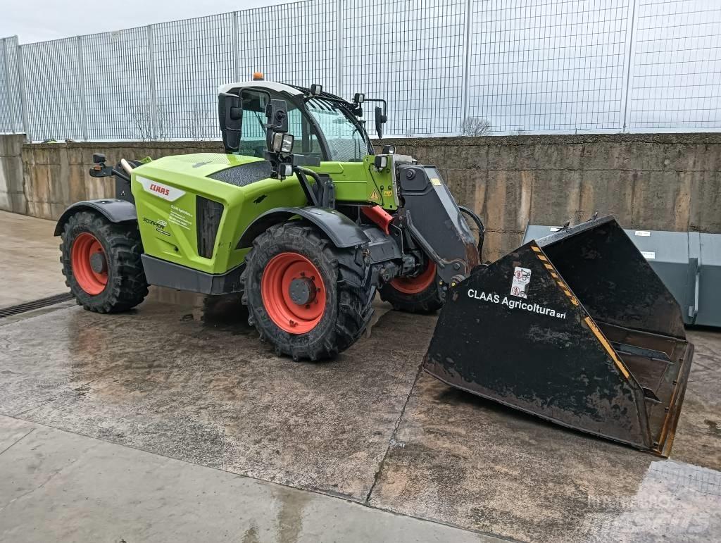 CLAAS Scorpion 732 農業用伸縮臂裝載機