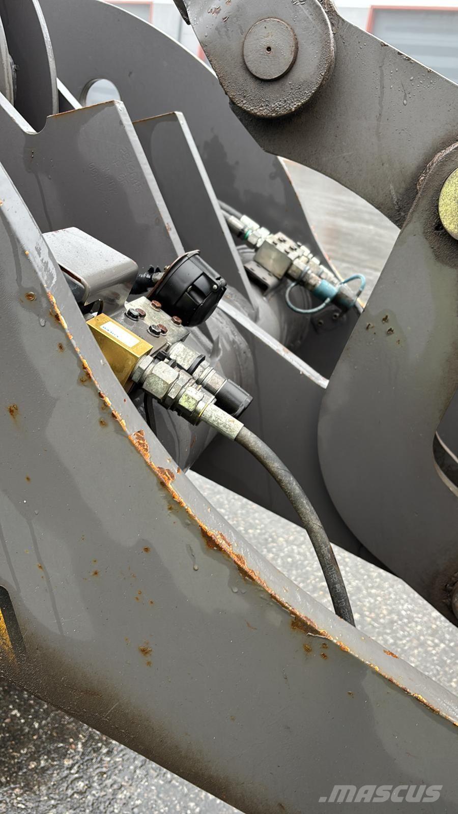 Volvo L35B 輪胎式裝載機