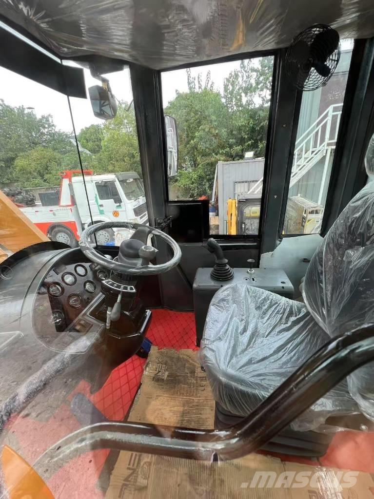 CAT 966 H 輪胎式裝載機