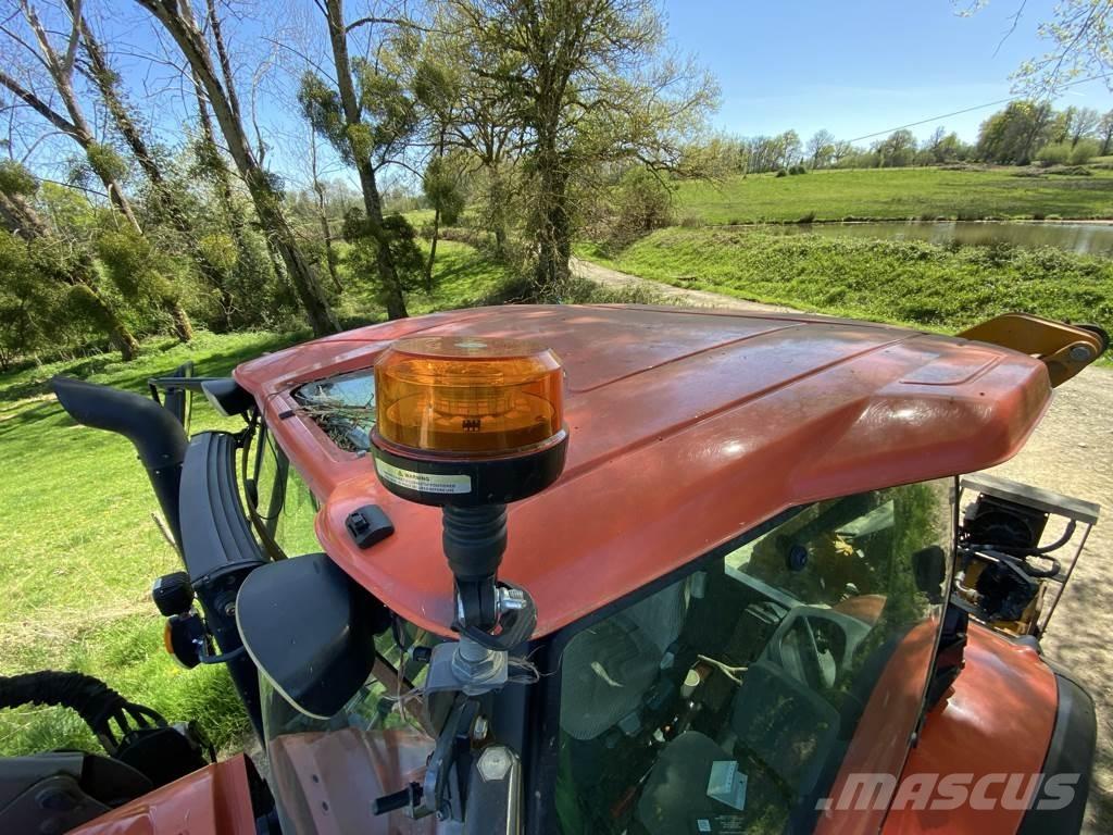 Kubota M 135 GX 曳引機