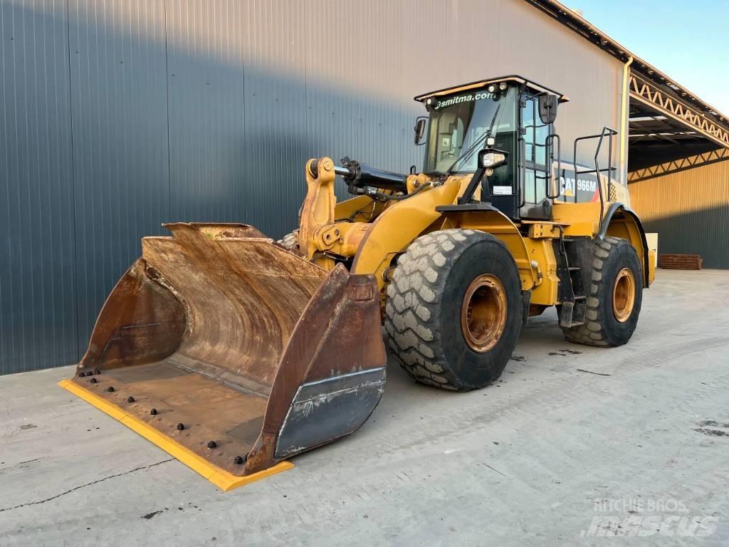 CAT 966M 輪胎式裝載機