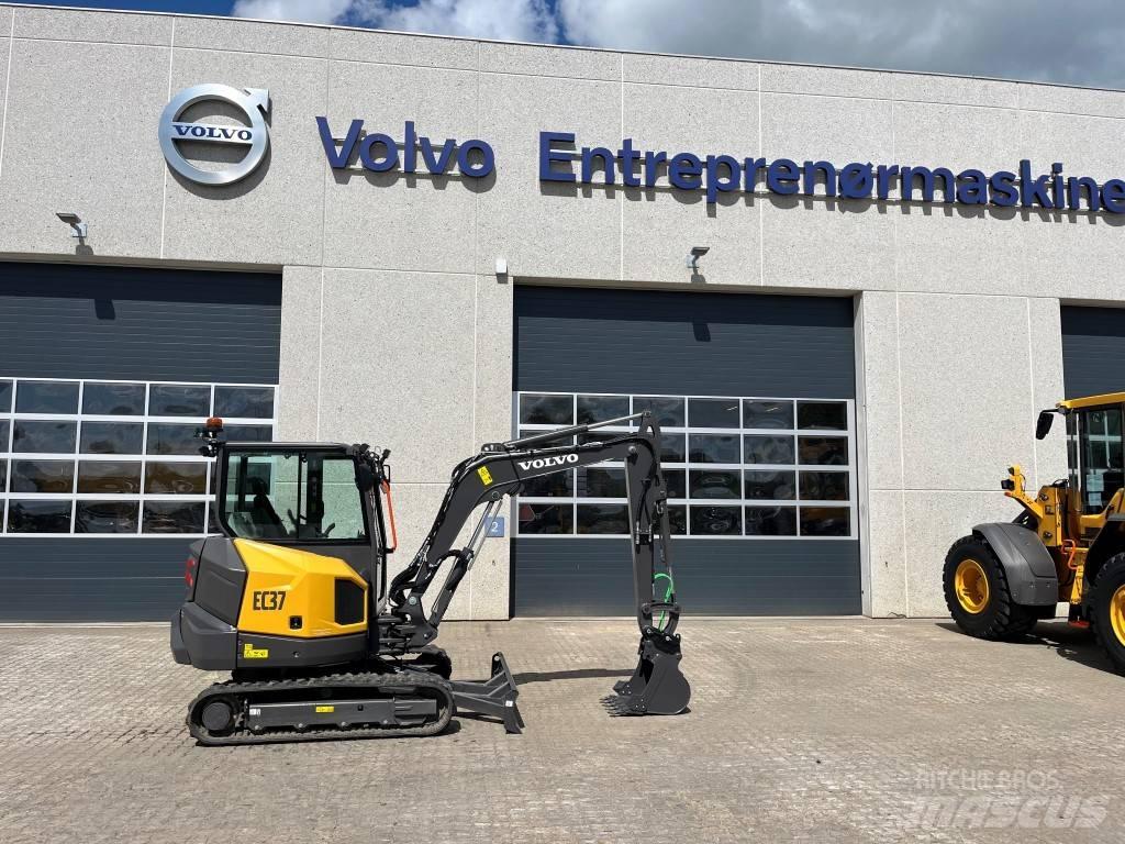 Volvo EC37F 小型挖土機/掘鑿機<7t(小型挖掘機)