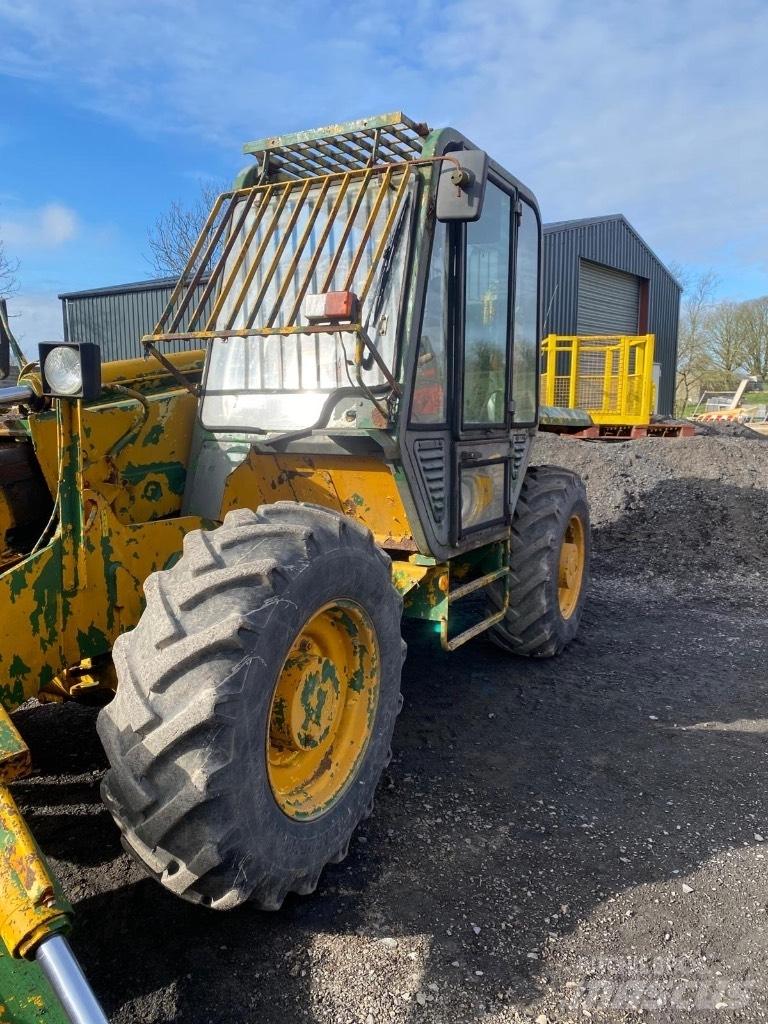 JCB 530120 伸縮臂操作車