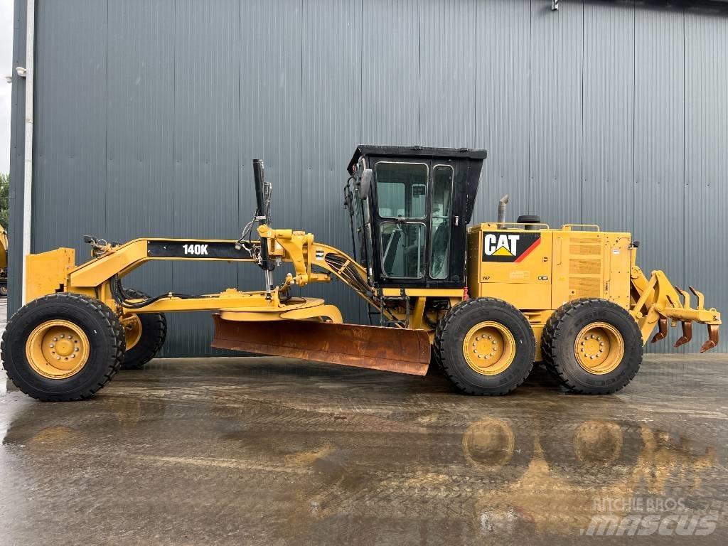 CAT 140K 平土機