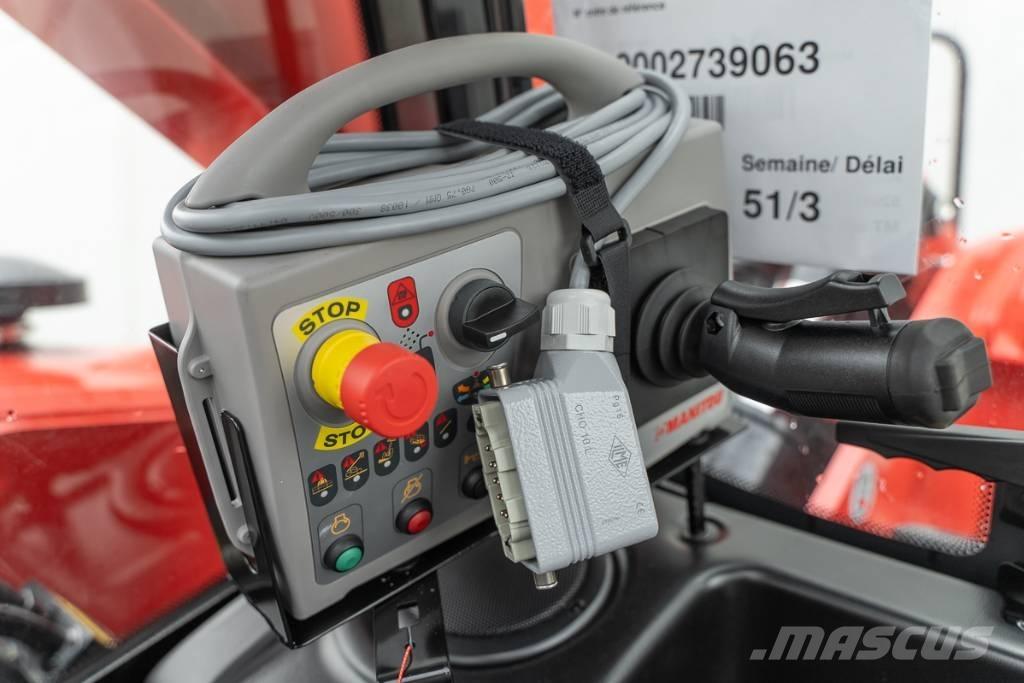 Manitou MT 625 伸縮臂操作車