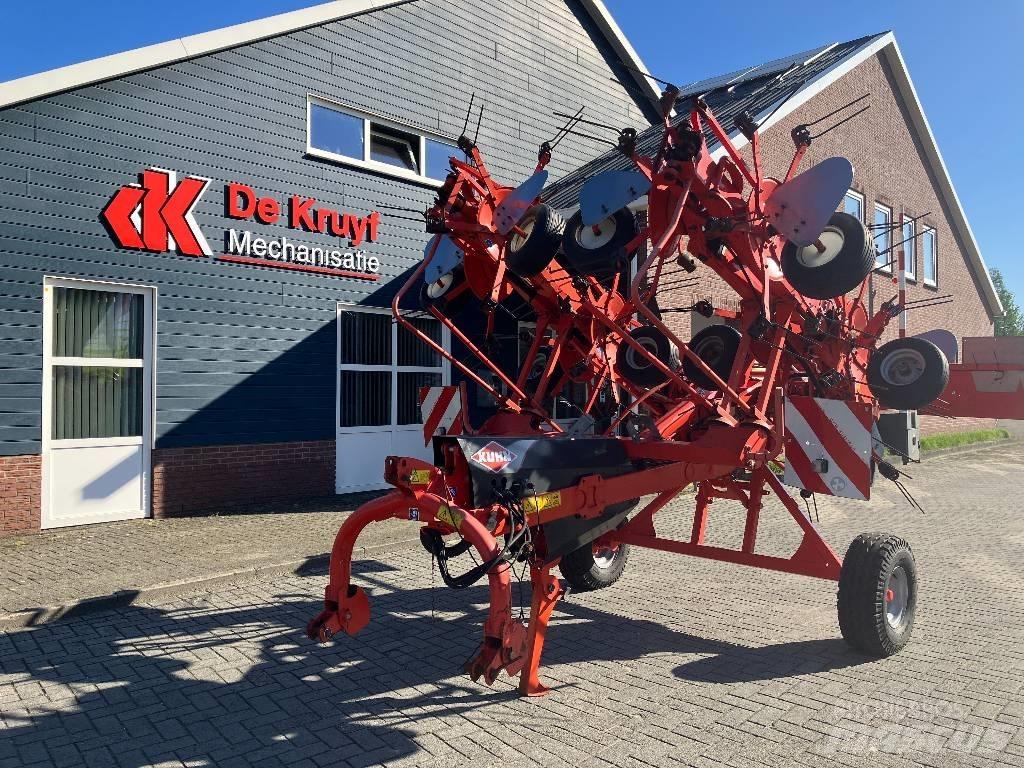 Kuhn GF 10802 T G II 耙與翻草機