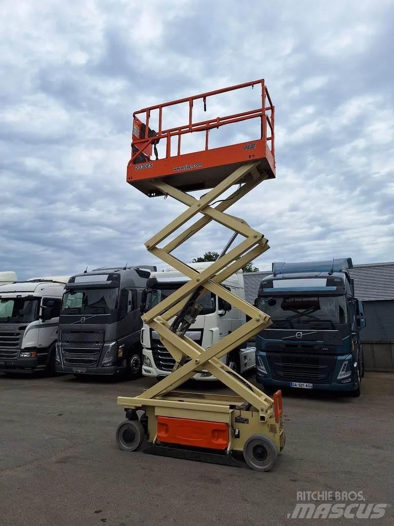 JLG 2030 ES 剪式升降機