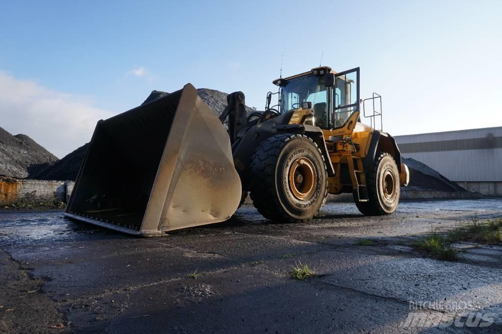 Volvo L180G Bj 2013' 輪胎式裝載機