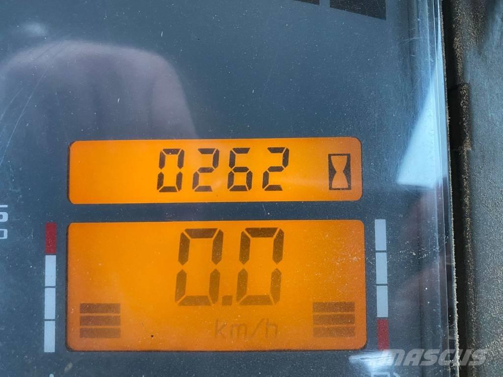 CLAAS Ares 836 RZ 曳引機