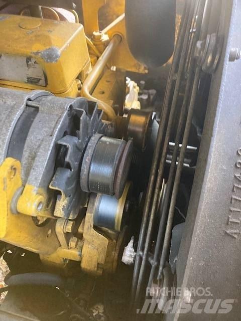 John Deere 200 LC 除枝機