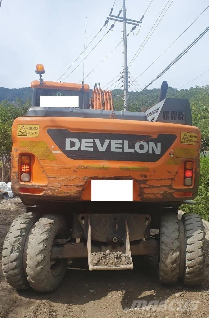 Doosan DX 140 W 旋轉式挖土機/掘鑿機/挖掘機