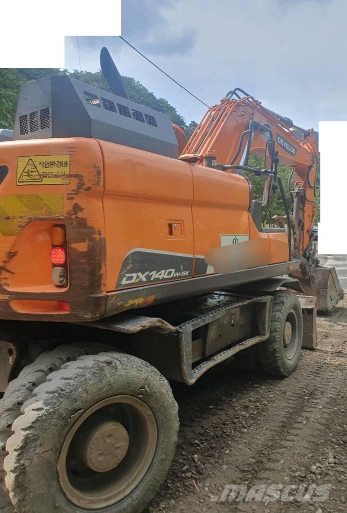 Doosan DX 140 W 旋轉式挖土機/掘鑿機/挖掘機