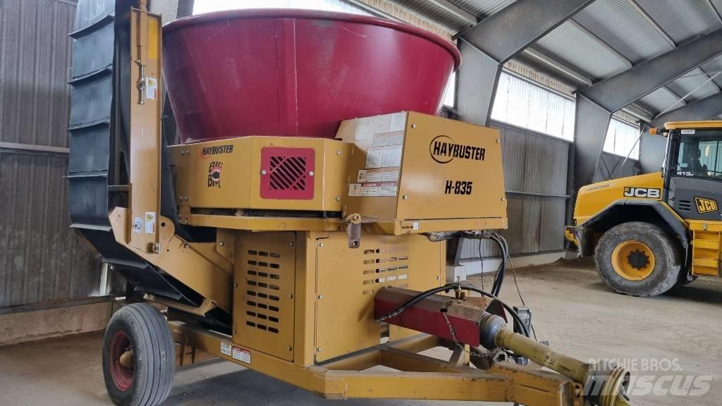 Haybuster H-835 草捆撕碎機、切割機、拆袋機