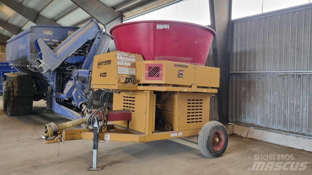 Haybuster H-835 草捆撕碎機、切割機、拆袋機