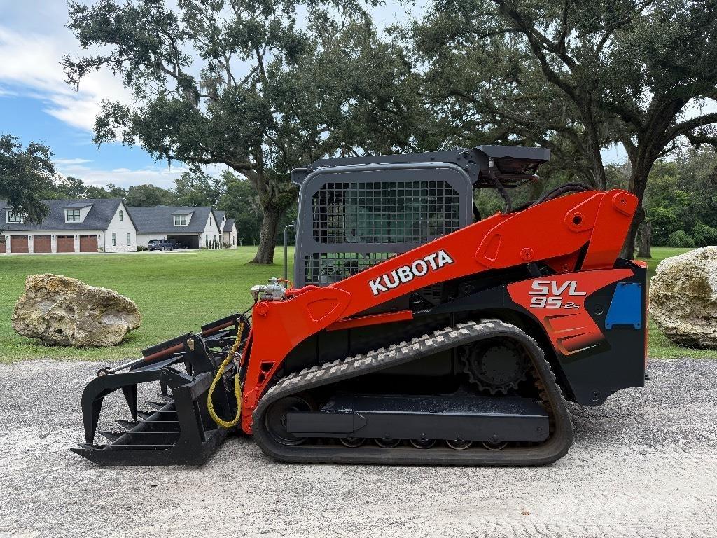 Kubota SVL 95-2 S 滑移轉向裝載機