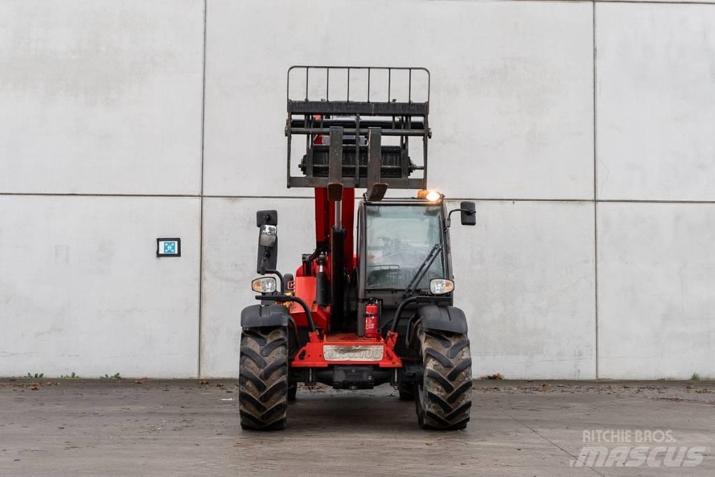 Manitou MLT 629 伸縮臂操作車