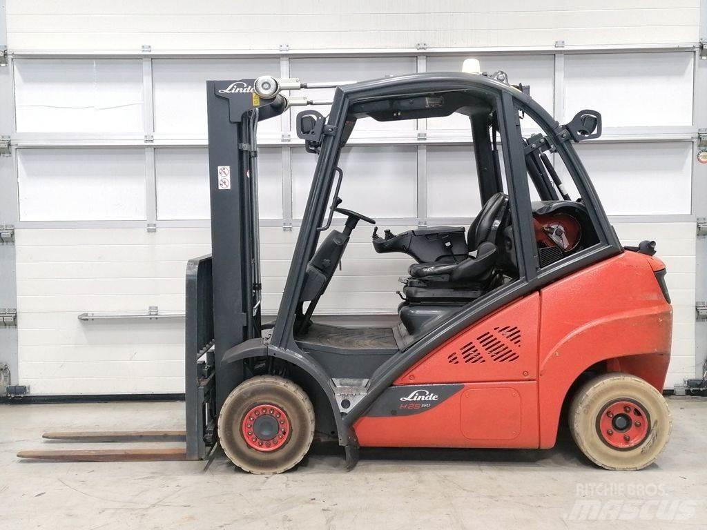 Linde H25T-02 液化石油氣LPG卡車