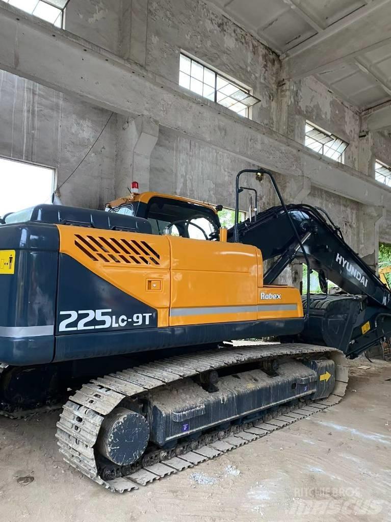 Hyundai 225LC-9 履帶式 挖土機/掘鑿機/挖掘機