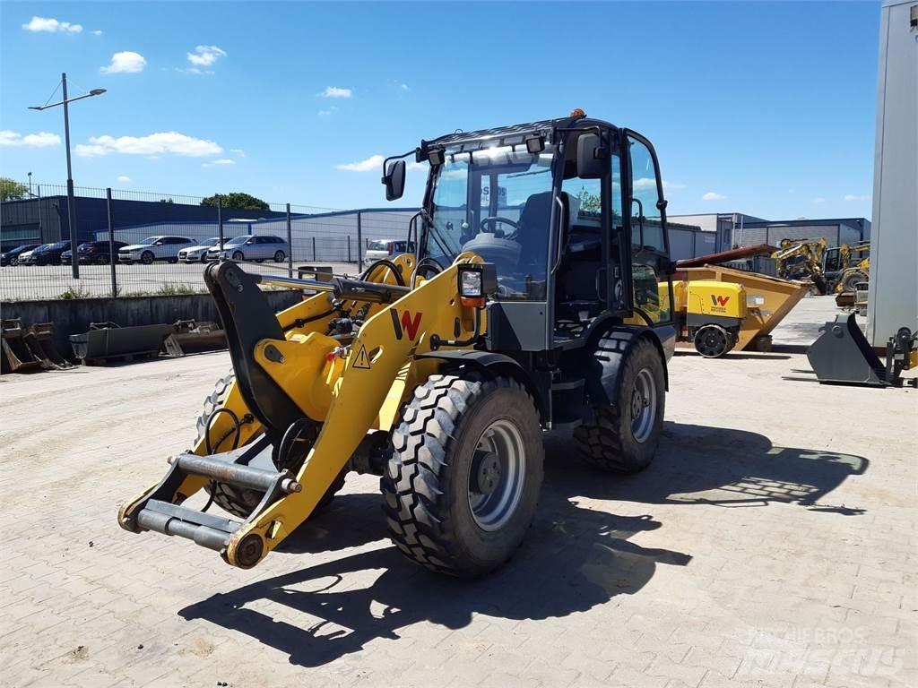 Wacker Neuson WL52 輪胎式裝載機