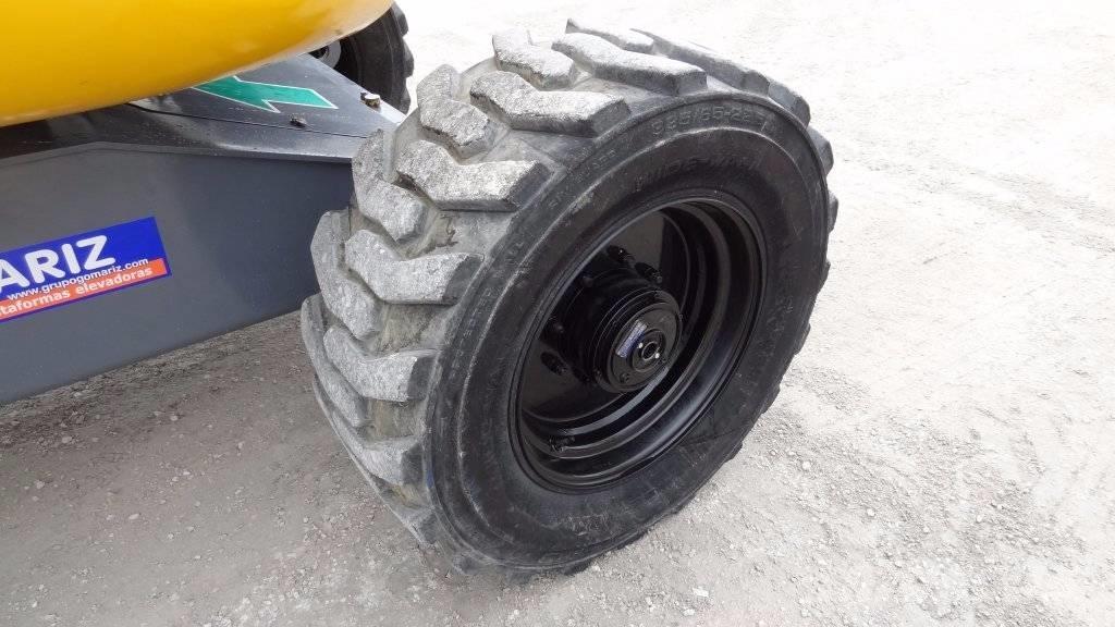 Haulotte HA 18 PX NT 曲臂高空作業車